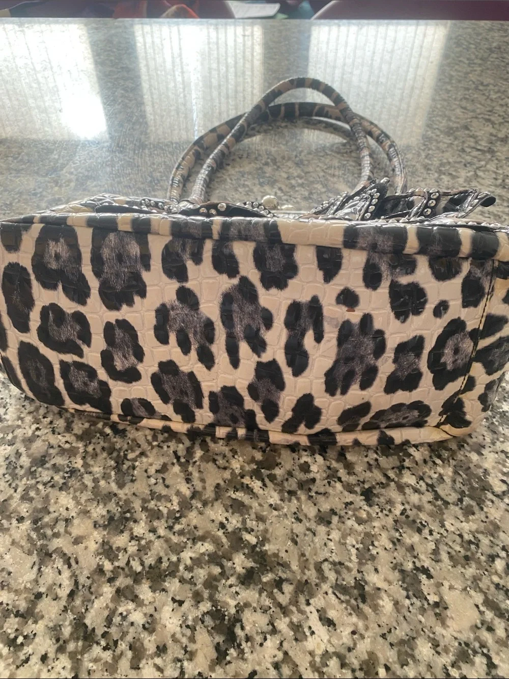 Embellished Floral Accent Black and Cream Women’s Evening Bag